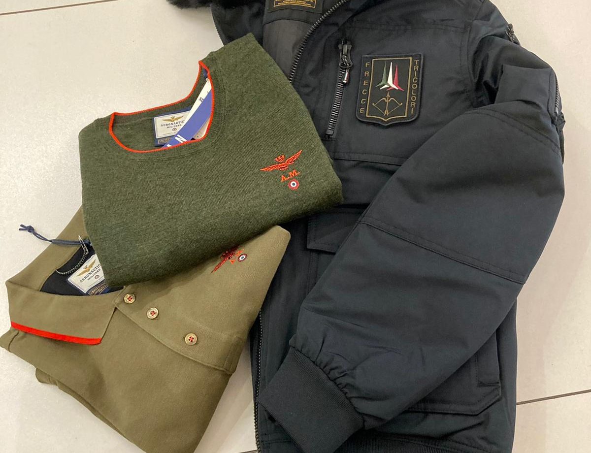 Aeronautica Militare abbigliamento ad Alba